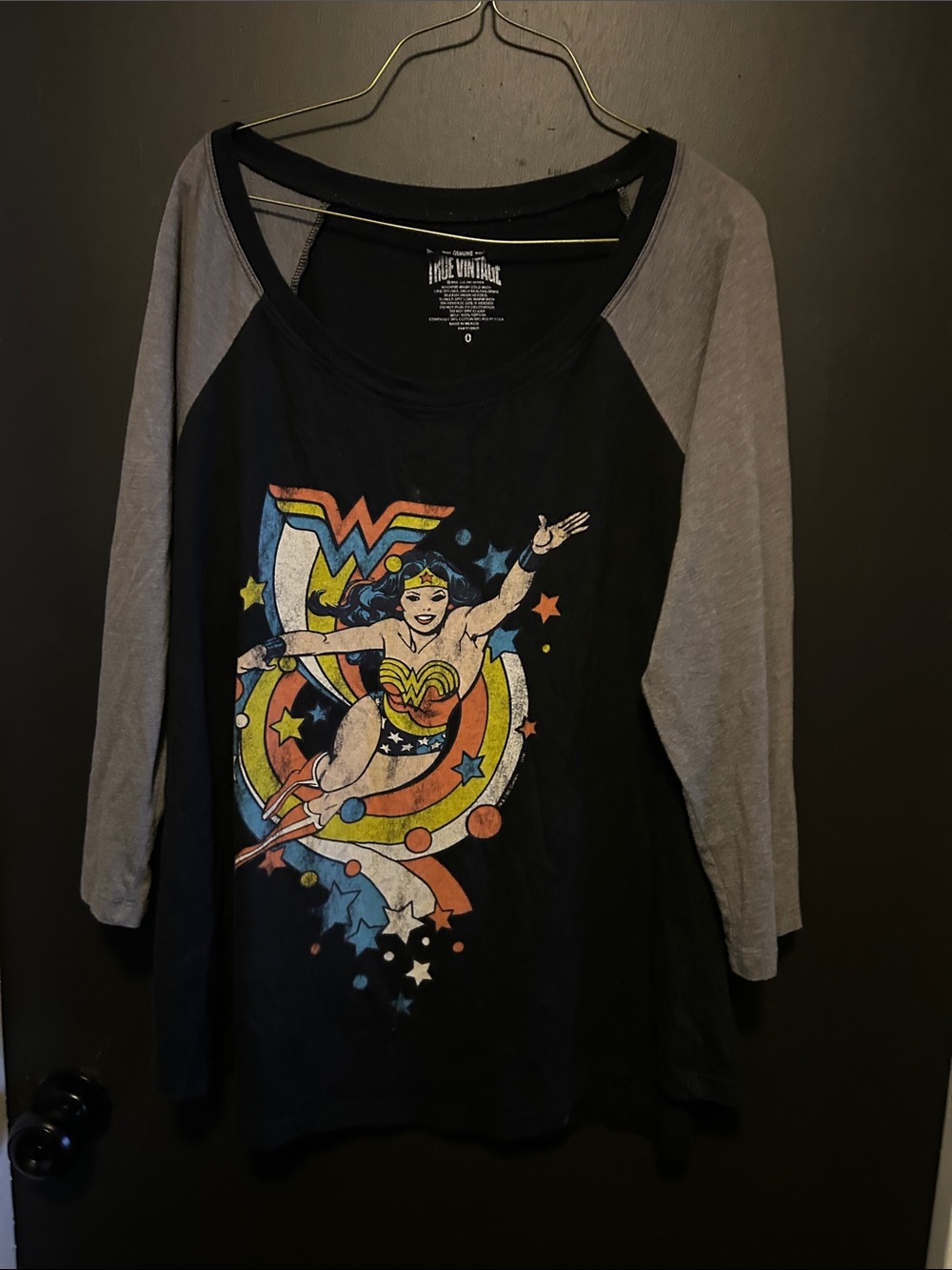 DC Comics Wonder Woman Raglan Tee - Black & Gray with Retro Multicolor Graphic